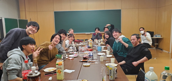 2025年2月修論卒研発表会後２