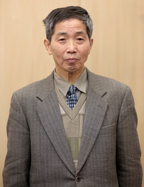 写真:飯高 茂 教授(数学科)